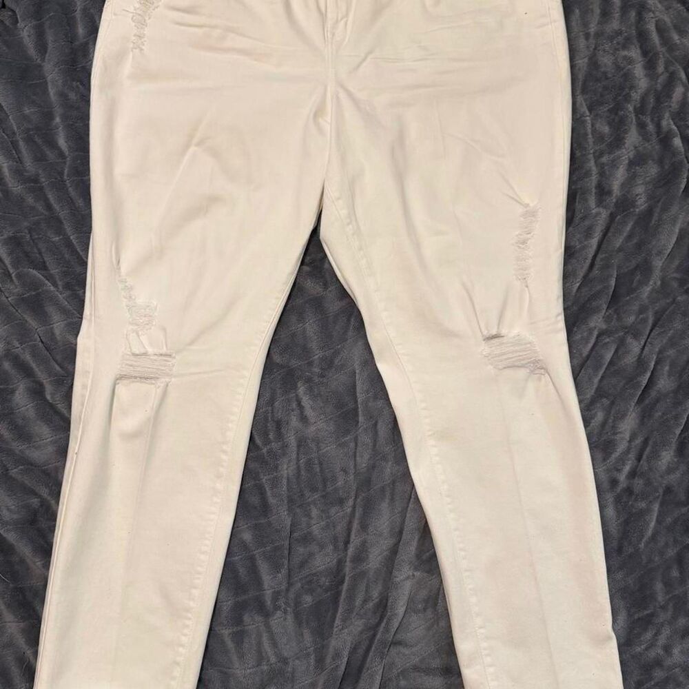Torrid Women's White Jeans